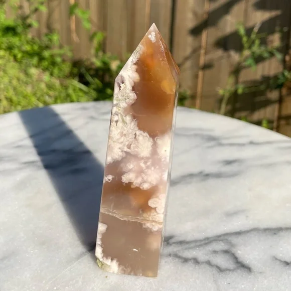 Flower Agate Tower/ Cherry Blossom Agate Tower - Picture 4 of 4